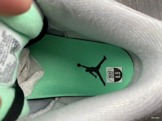 Rep TBK 3 Glow Jordan CT8532-031 Green Air 0725
